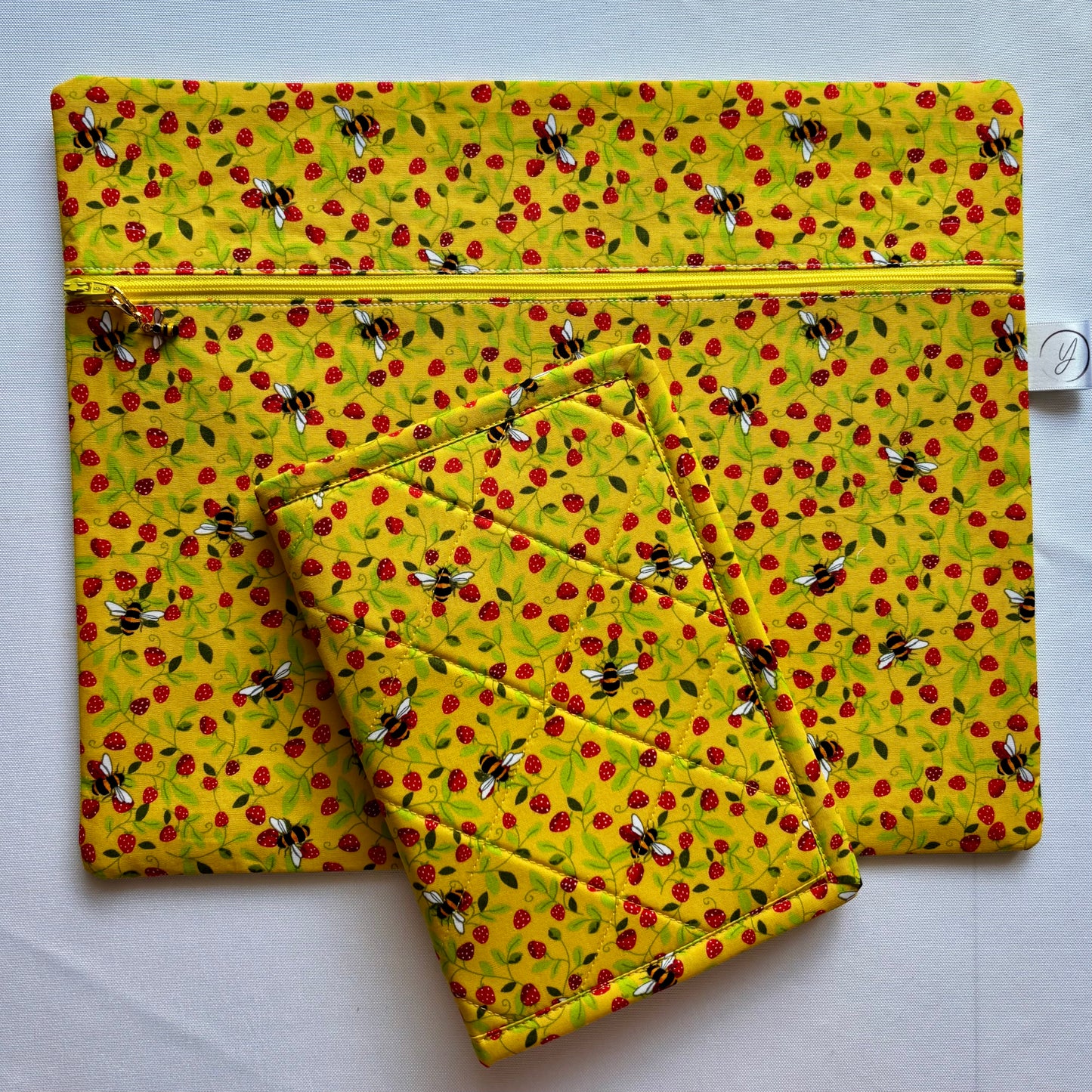 Bees & Strawberries Project Bag