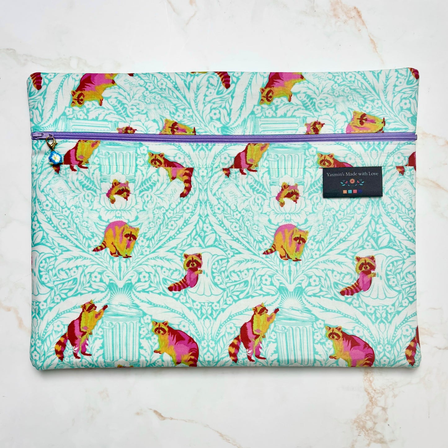 Tiny Beasts Blue Racoon Project Bag 11’x14’ (27.9cm x 35.6cm)