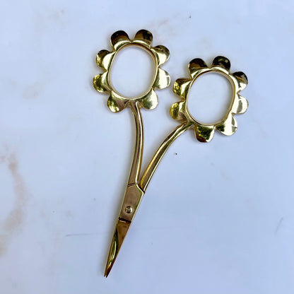 Daisy Scissors by Kelmscott Designs