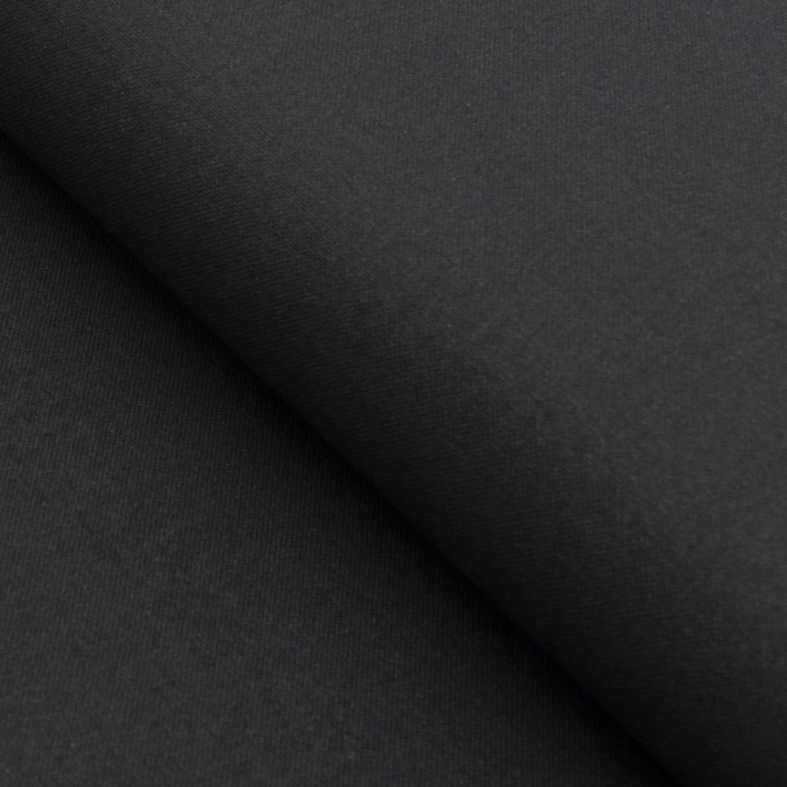 Zweigart 32ct Murano Evenweave – Black (720)