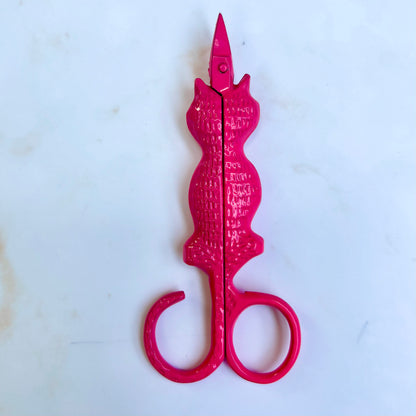 Cat Snips with tail finger loop and sharp stainless blades