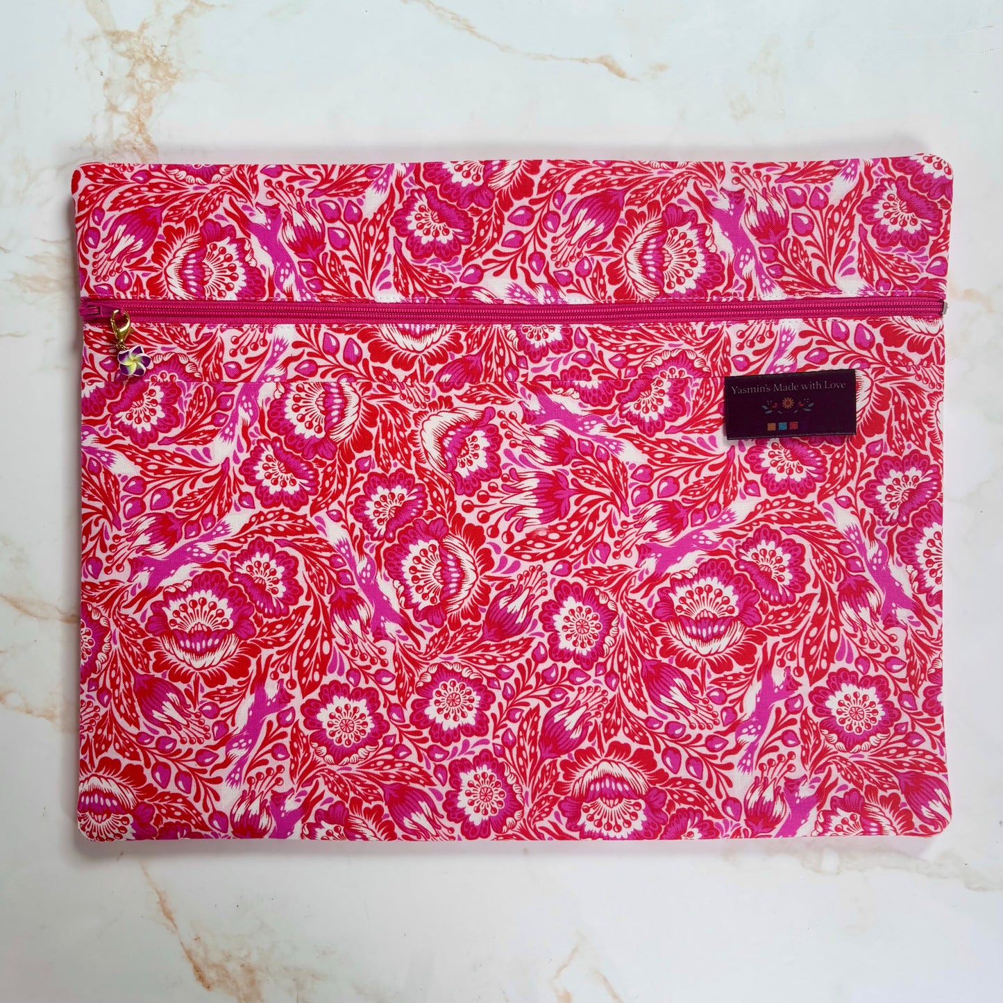 Tiny Beasts Pink Fox Project Bag 11’x14’ (27.9cm x 35.6cm)