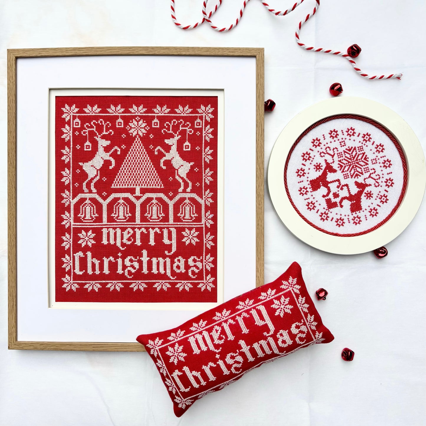 Yuletide in Red & White Cross-stitch Booklet