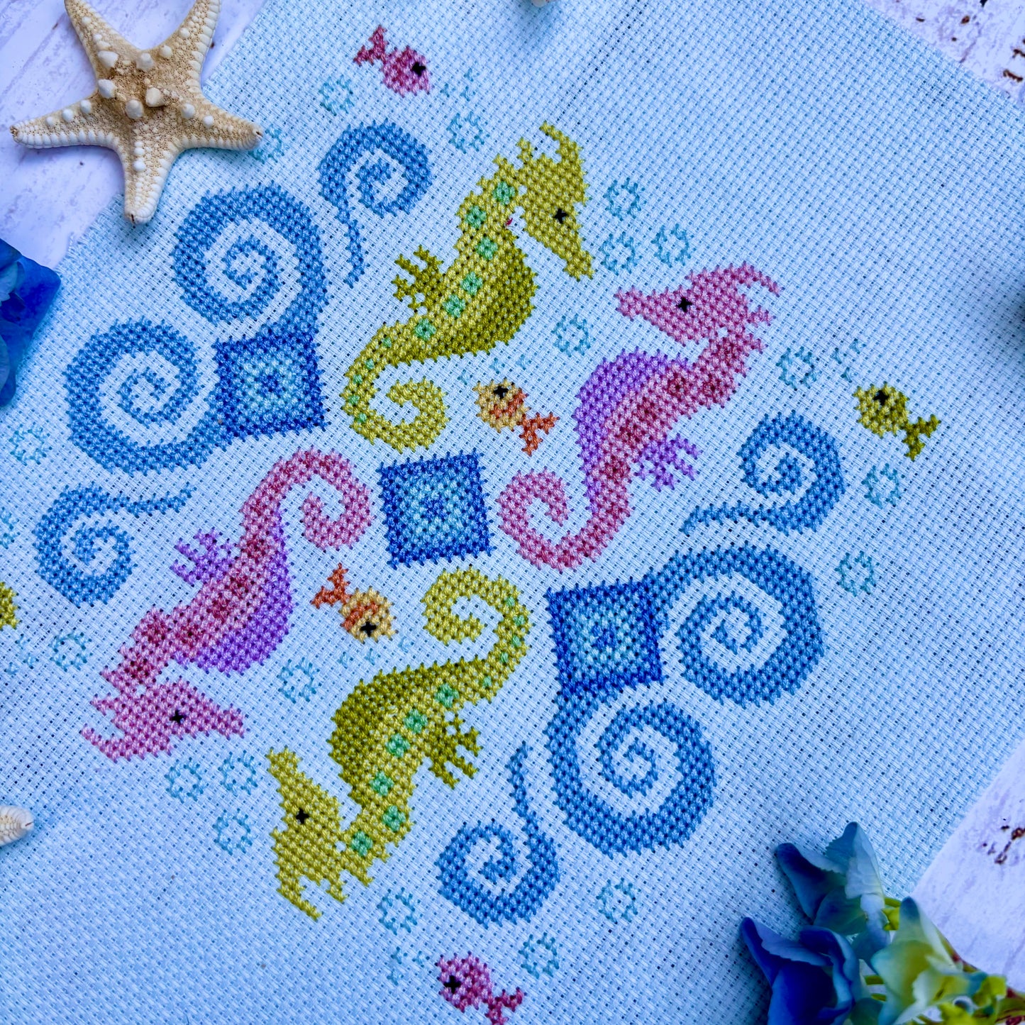 Mandala Style Cross-stitch Pattern - SEAHORSE