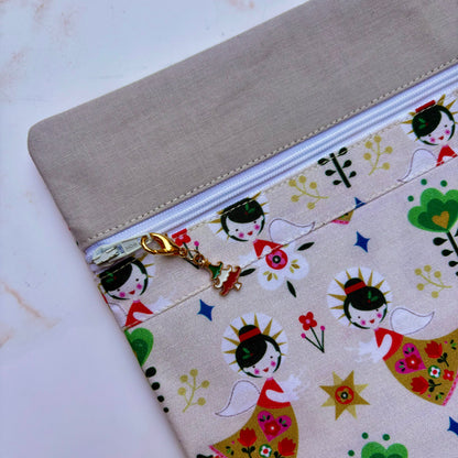 Christmas Project Bag Size: 11’x14’ (27.9cm x 35.6cm)