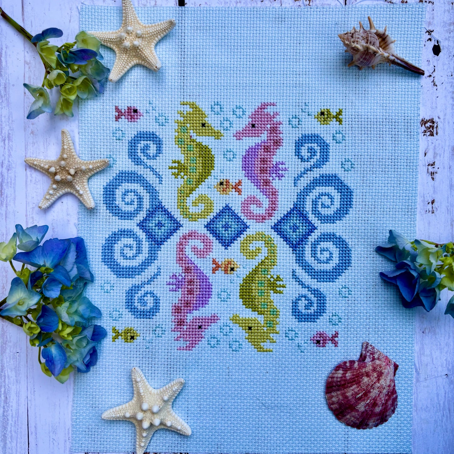 Mandala Style Cross-stitch Pattern - SEAHORSE