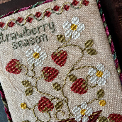 Strawberry Season Cross-stitch Chart