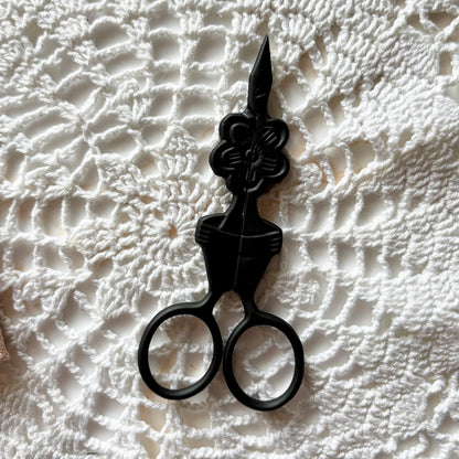 Flower Pot Scissors by Kelmscott Designs