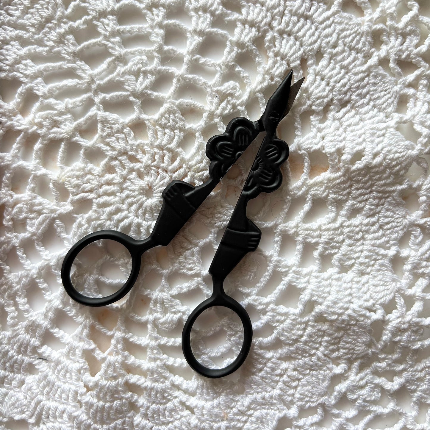 Flower Pot Scissors by Kelmscott Designs