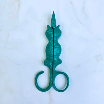 Cat Snips with tail finger loop and sharp stainless blades