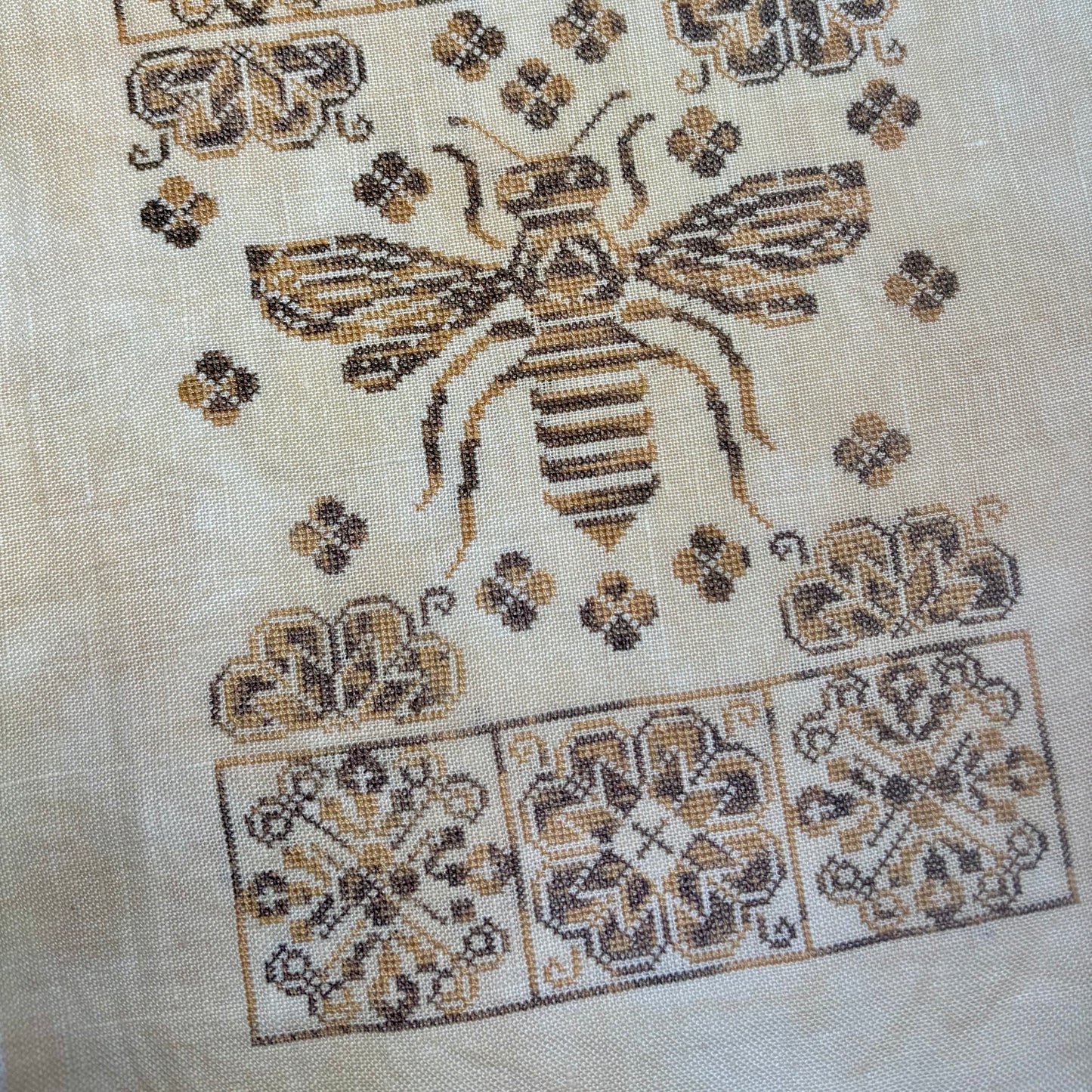 Nature's Geometry - Wasp Cross-stitch Pattern