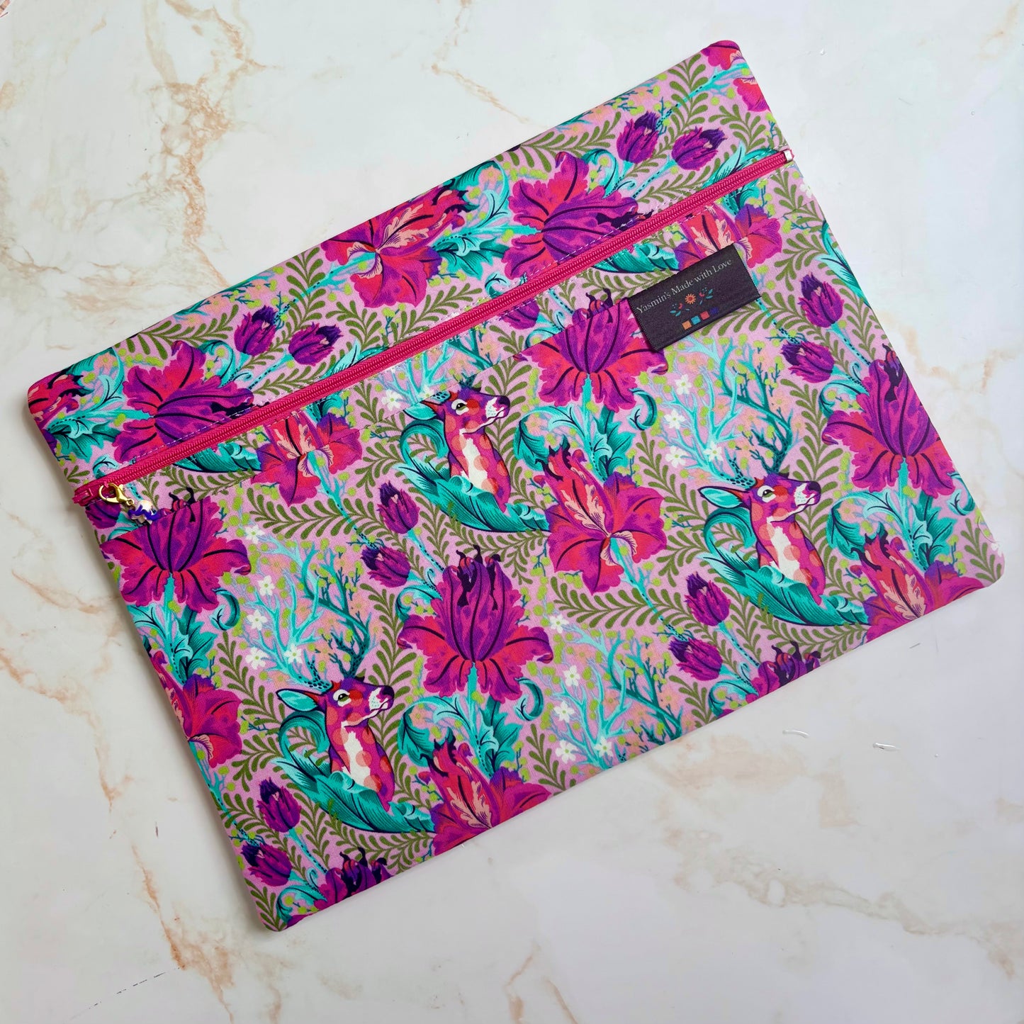 Tiny Beasts Purple Deer Project Bag 11’x14’ (27.9cm x 35.6cm)