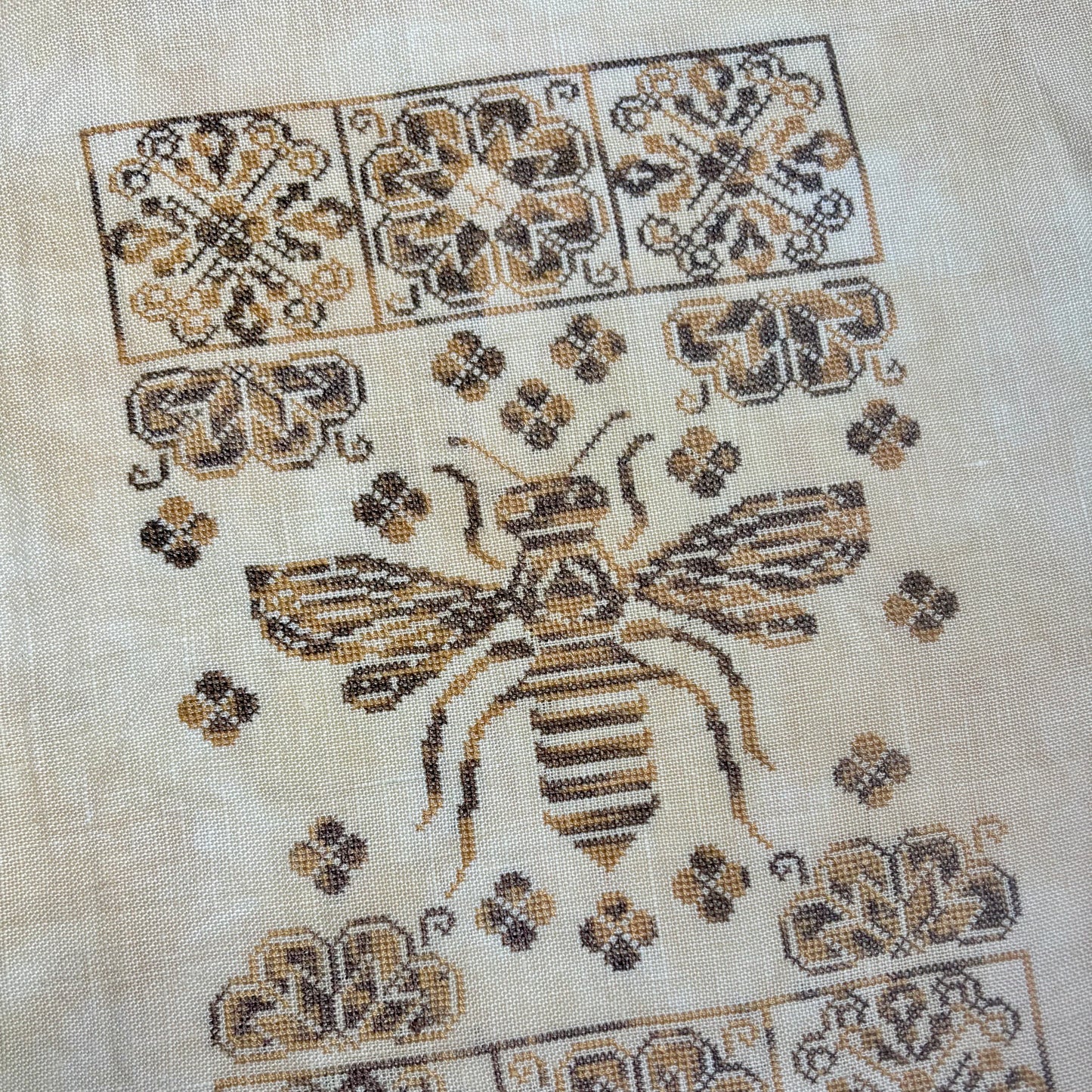 Nature's Geometry - Wasp Cross-stitch Pattern