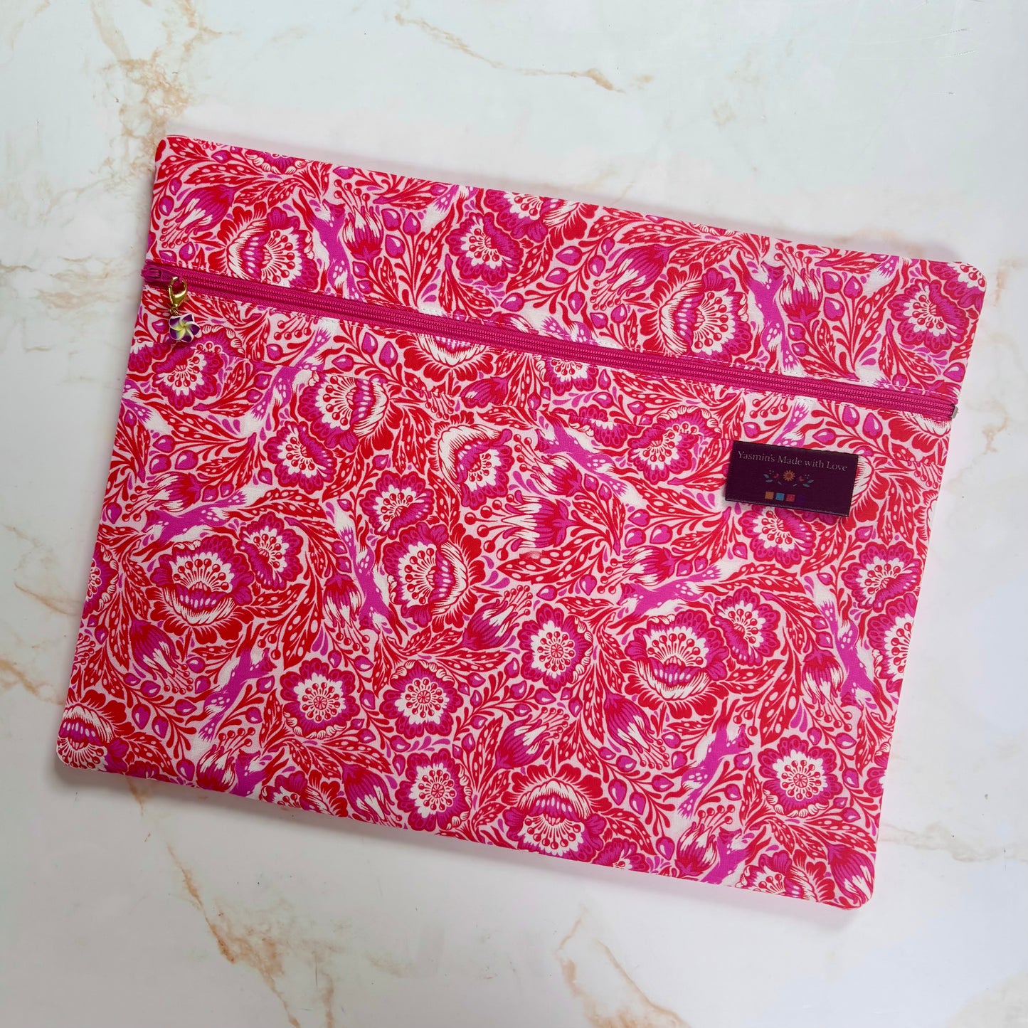 Tiny Beasts Pink Fox Project Bag 11’x14’ (27.9cm x 35.6cm)