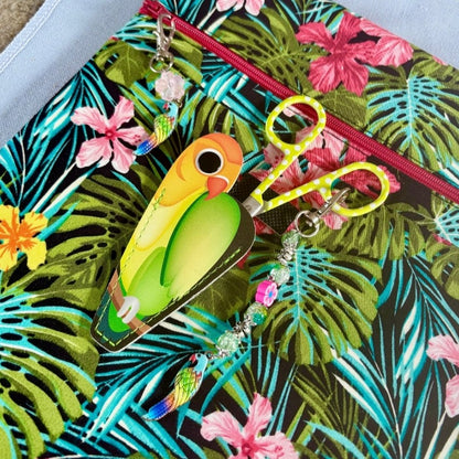Parrot Embroidery Scissors with Pouch – 9.3cm